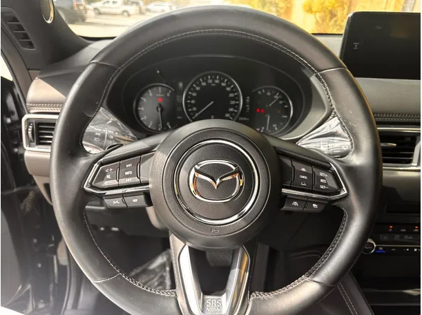 Car image 19