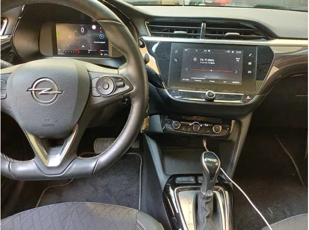 Car image 16