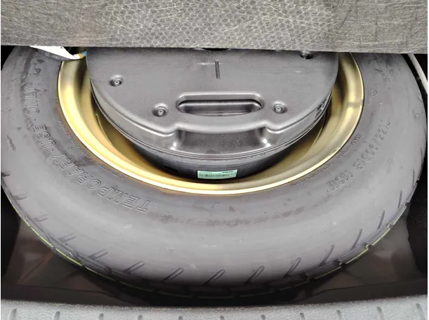 Car image 41