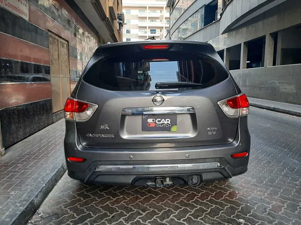 Car image 5