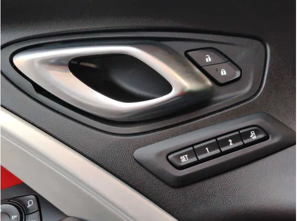 Car image 27