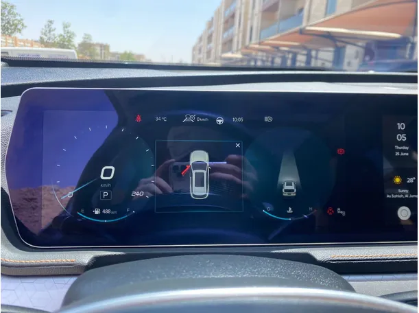Car image 19