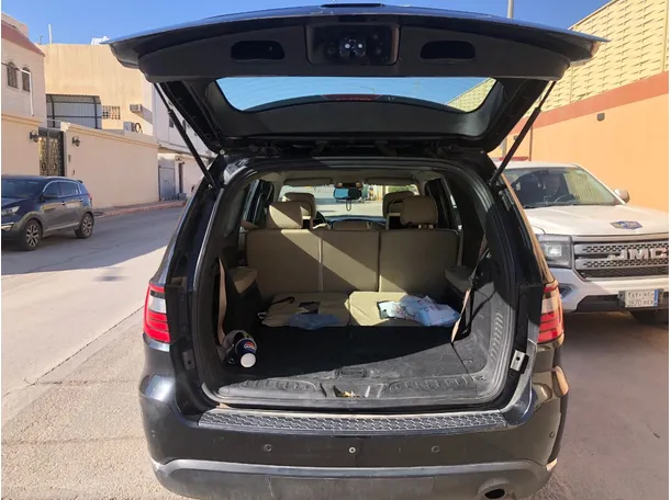 Car image 19