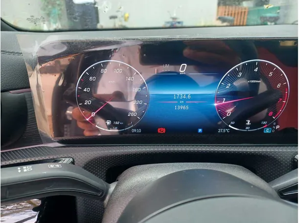 Car image 20