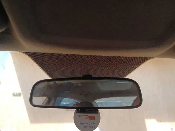 Car image 19