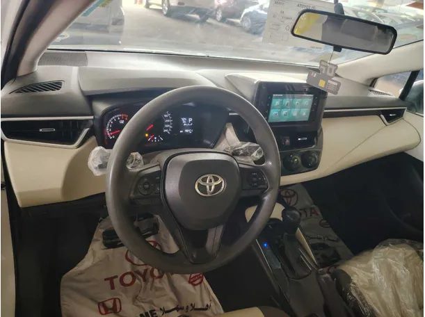 Car image 13