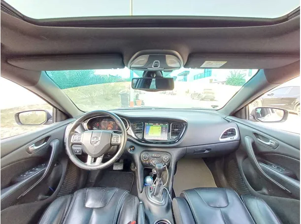 Car image 17