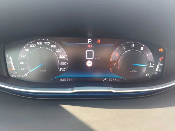 Car image 23