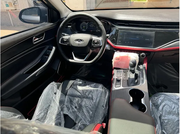 Car image 16