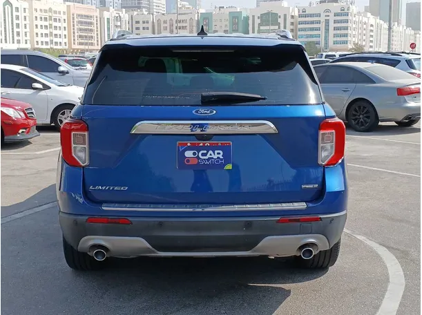 Car image 6