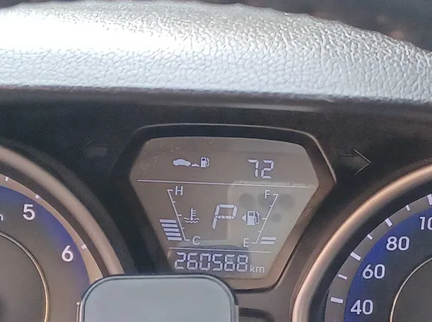 Car image 17