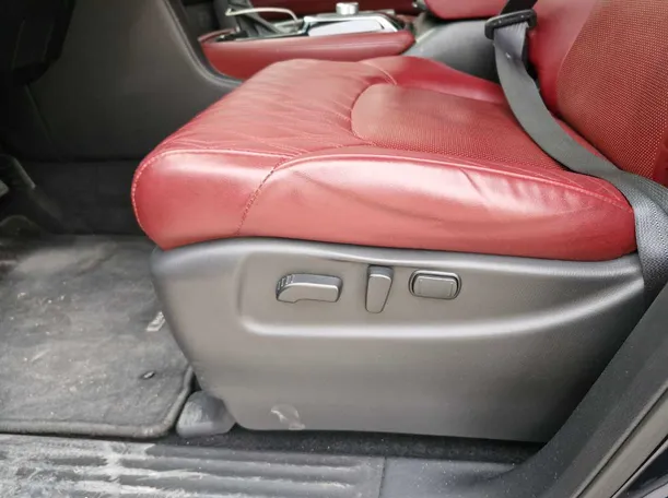 Car image 22