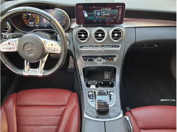 Car image 18