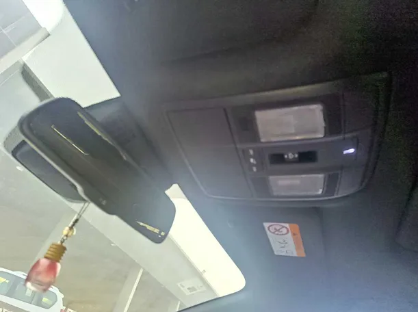 Car image 33