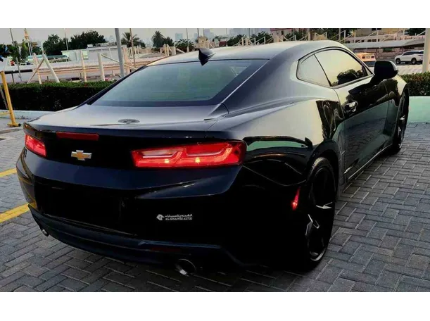 Car image 8
