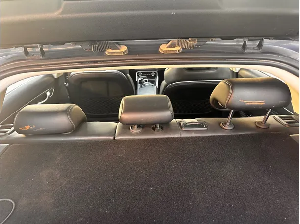 Car image 27