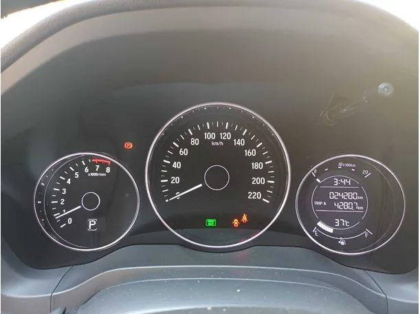 Car image 19