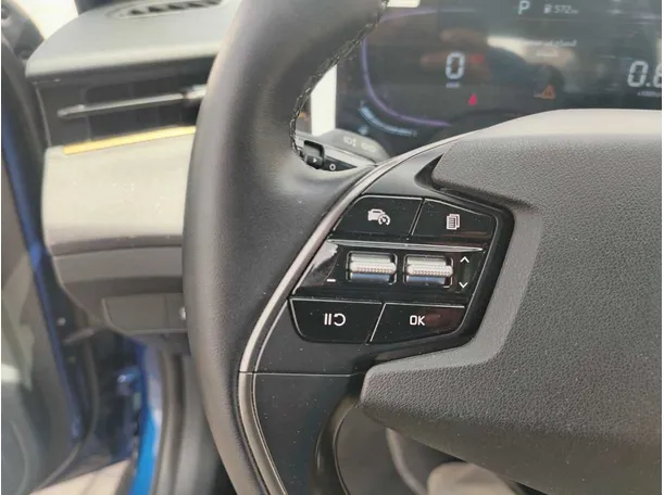 Car image 36