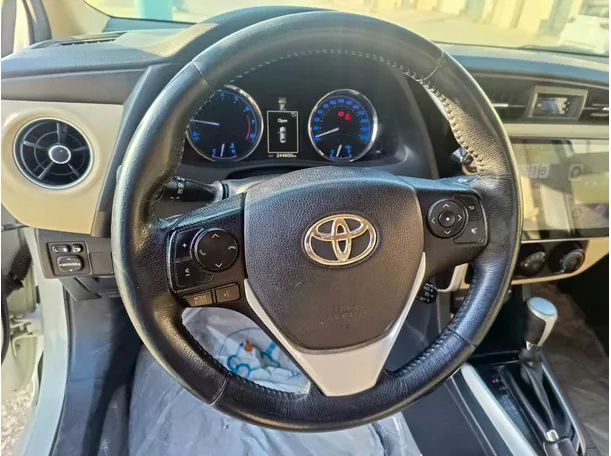 Car image 24