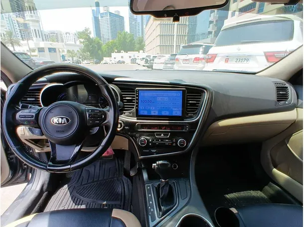 Car image 15