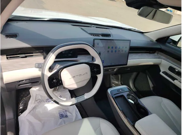 Car image 13