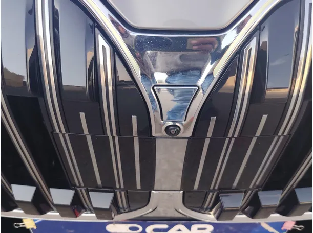 Car image 35