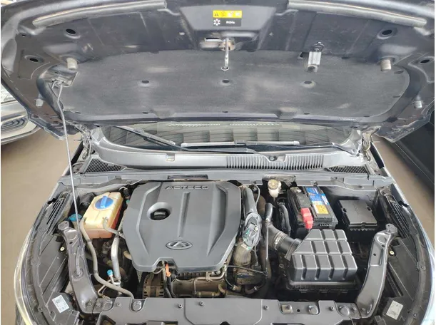 Car image 29