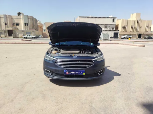 Car image 29