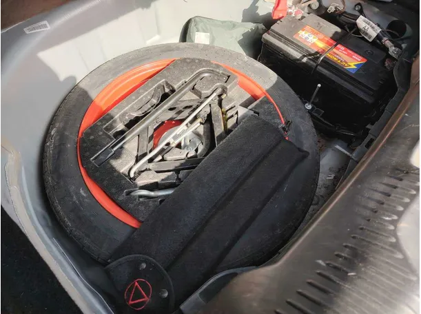 Car image 31