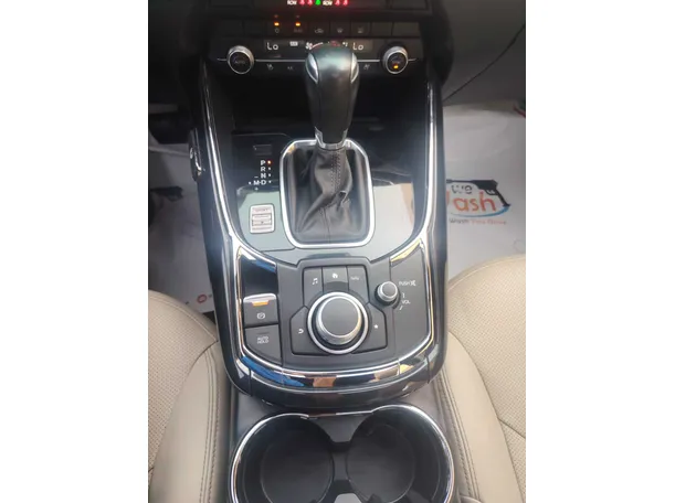 Car image 21