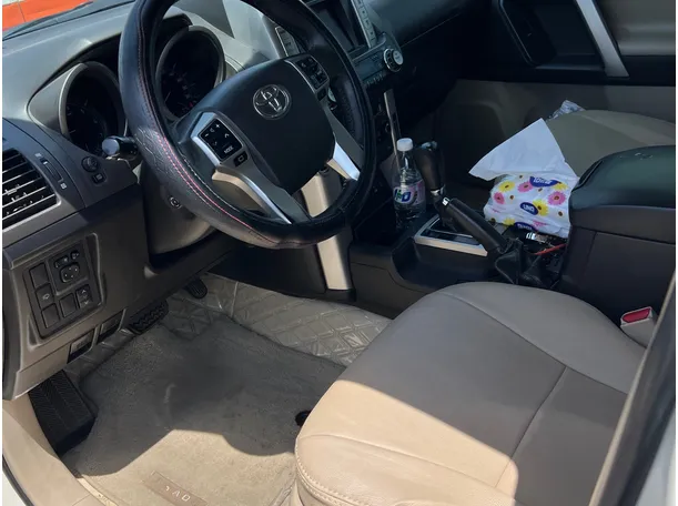 Car image 7