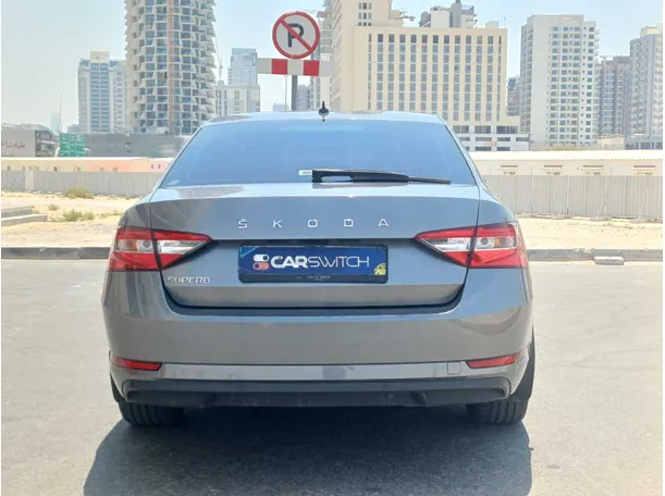Car image 6