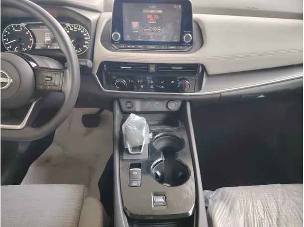 Car image 20