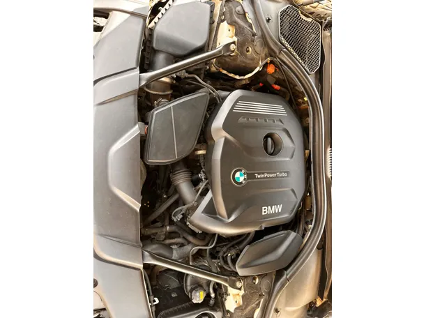 Car image 29