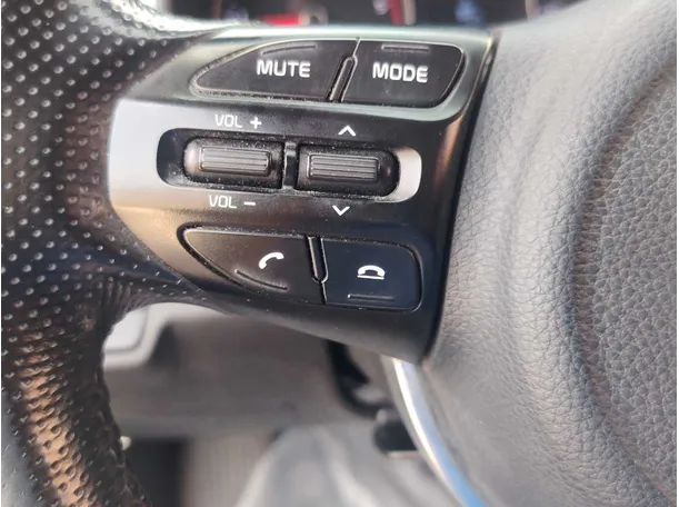 Car image 33