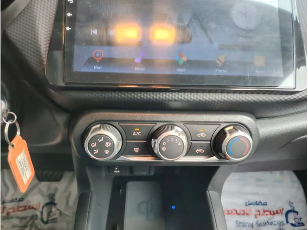 Car image 28