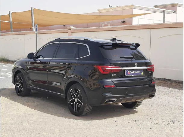 Car image 7