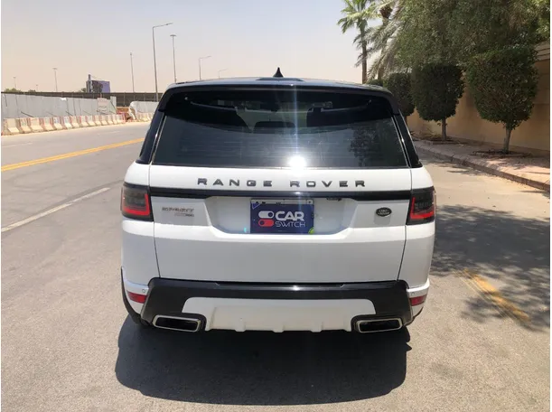 Car image 6