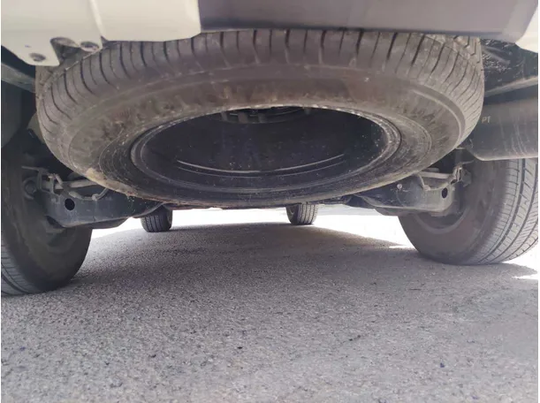 Car image 33