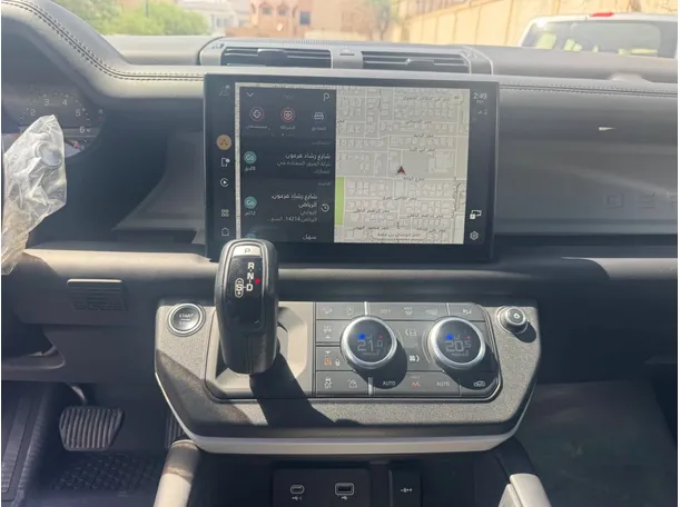 Car image 17