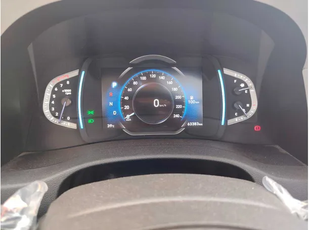 Car image 23