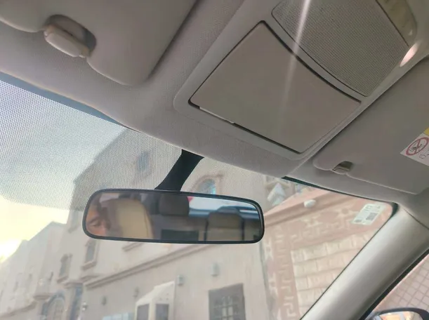 Car image 31