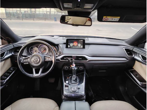 Car image 20