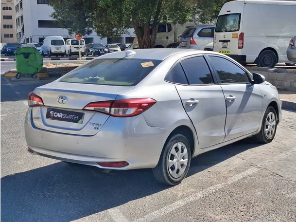 Car image 5