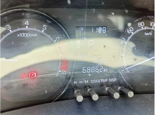 Car image 24