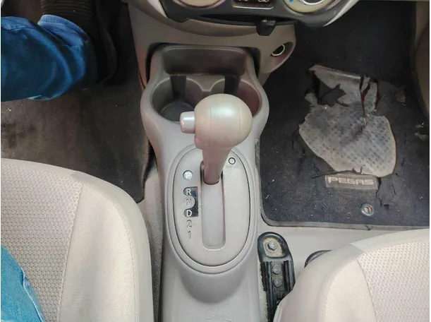 Car image 23