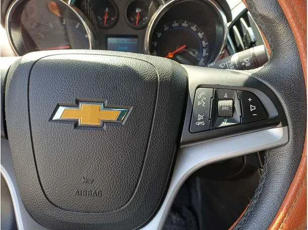 Car image 19