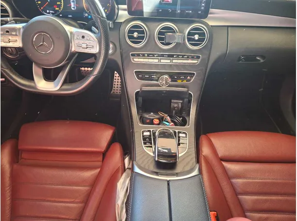 Car image 16