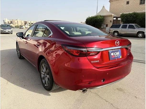 Car image 7