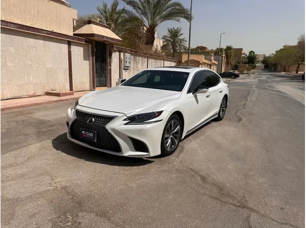 2018 Lexus LS500 in KSA